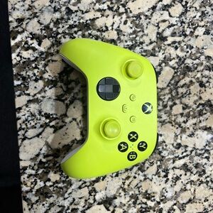 Neon Yellow Wireless Gaming Controller - Compatible Console Controller
